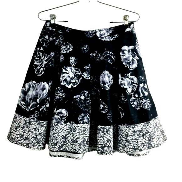 Prabal Gurung Target Skater Skirt size 8 Black White Cabbage Rose A Line 29 in W - Picture 1 of 4